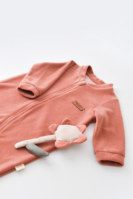 Salopeta cu maneca lunga si fermoar din 80%bumbac organic si 20% poliester - Caramiziu, BabyCosy