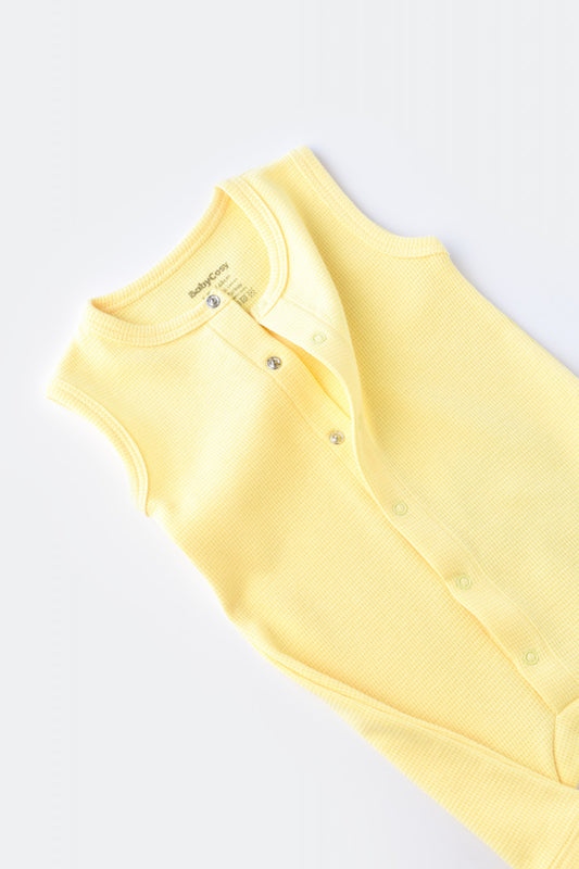Salopeta fara maneci si pantaloni scurti - 100% bumbac organic - Galben, BabyCosy