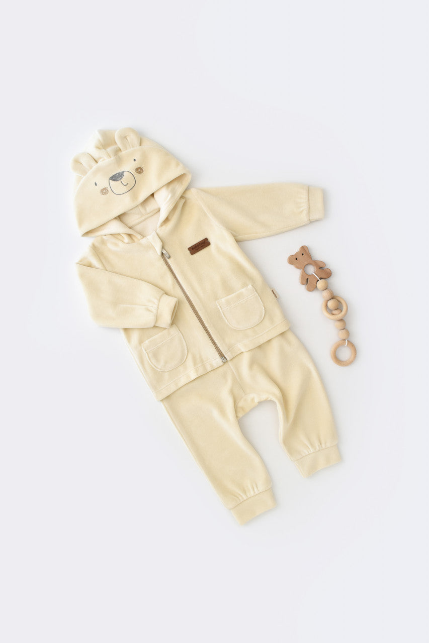 Set Ursulet cu bluzita cu fermoar si gluga si pantaloni lungi din 80%bumbac organic si 20% poliester - Crem, BabyCosy