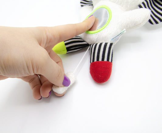 Jucarie cu vibratii pentru bebelusi BabyJem, Elefantel din plus, 6 luni+