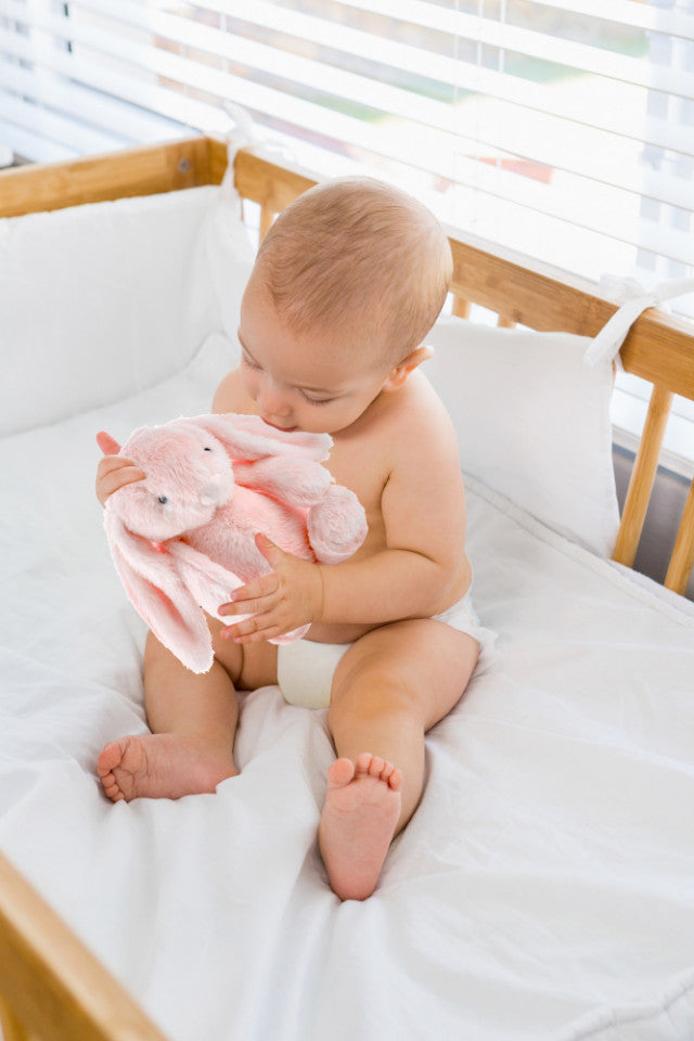 Jucarie din plus pentru copii BabyJem Sleeping Mate Small Bunny