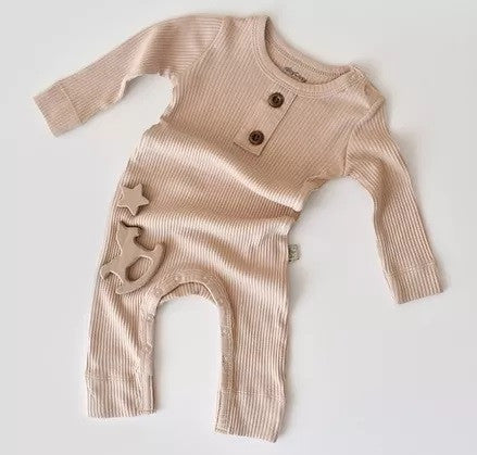 Salopeta cu maneca lunga si pantaloni lungi din bumbac organic si modal - Blush BabyCosy