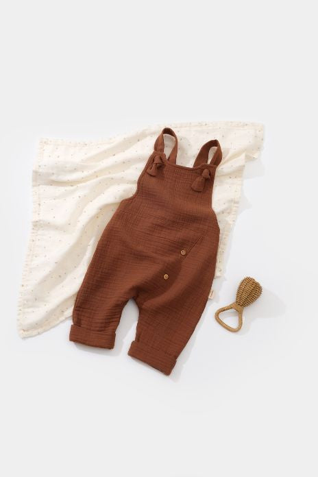 Salopeta de vara cu buzunare din muselina, BabyCosy, 100% bumbac organic, caramiziu