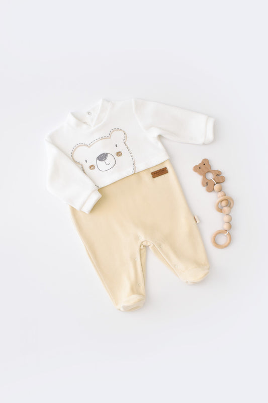 Salopeta Ursulet cu maneca lunga si botosei din 80%bumbac organic si 20% poliester - Crem, BabyCosy
