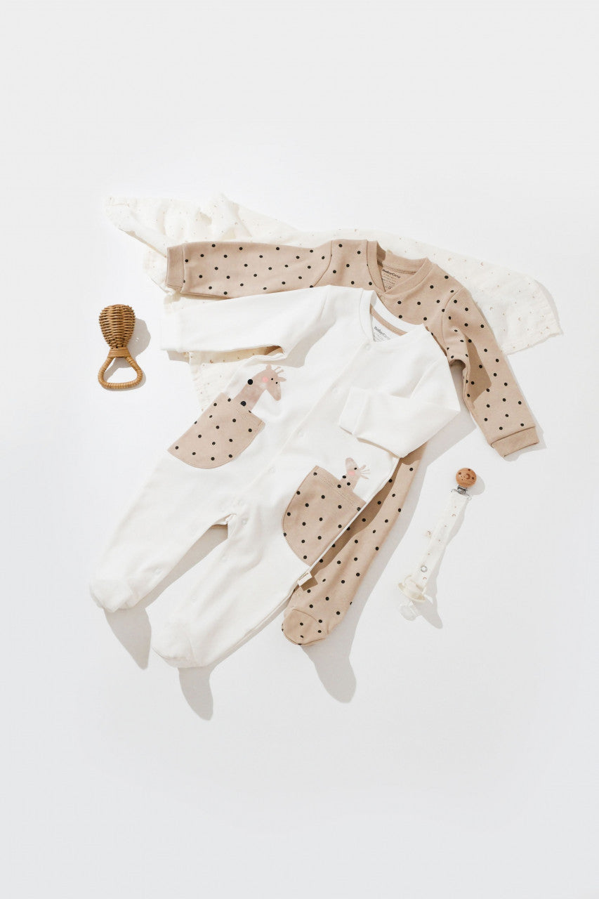 Set 2 salopete cu buzunare Girafa, BabyCosy, 100% bumbac organic