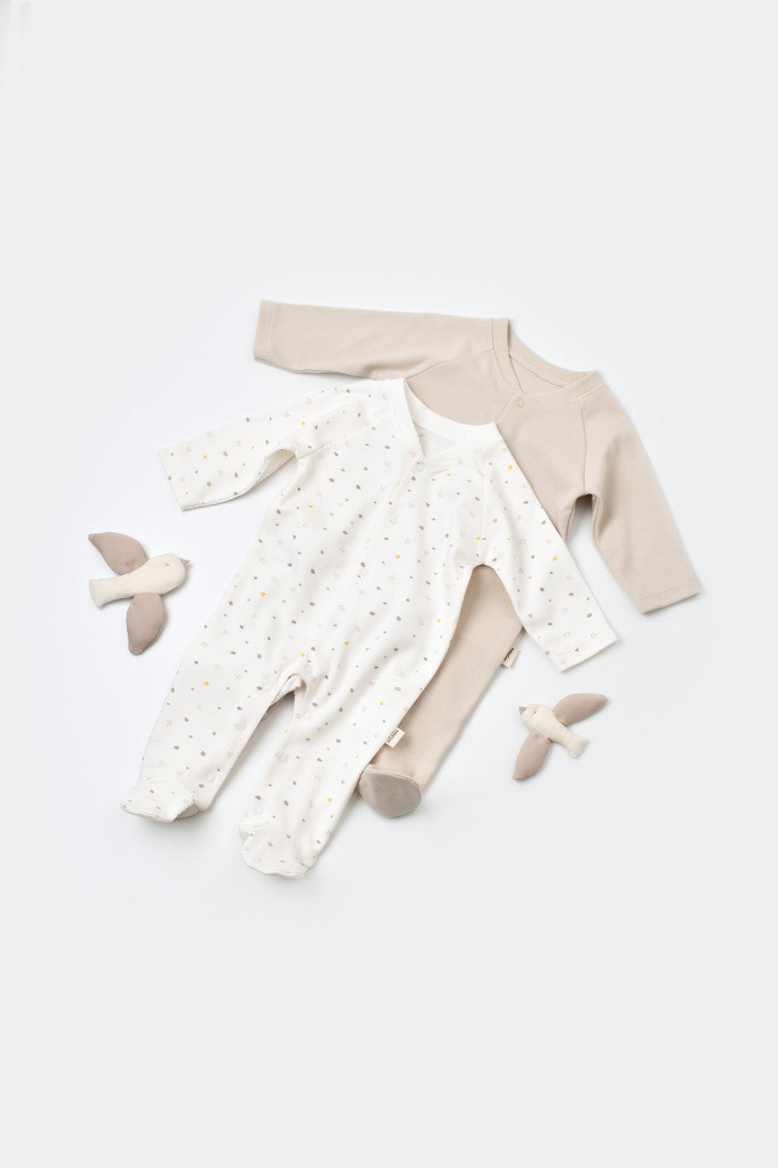 Set 2 salopetele cu maneca lunga si pantaloni lungi cu botosei - 100%bumbac organic - Ecru cu buline, BabyCosy