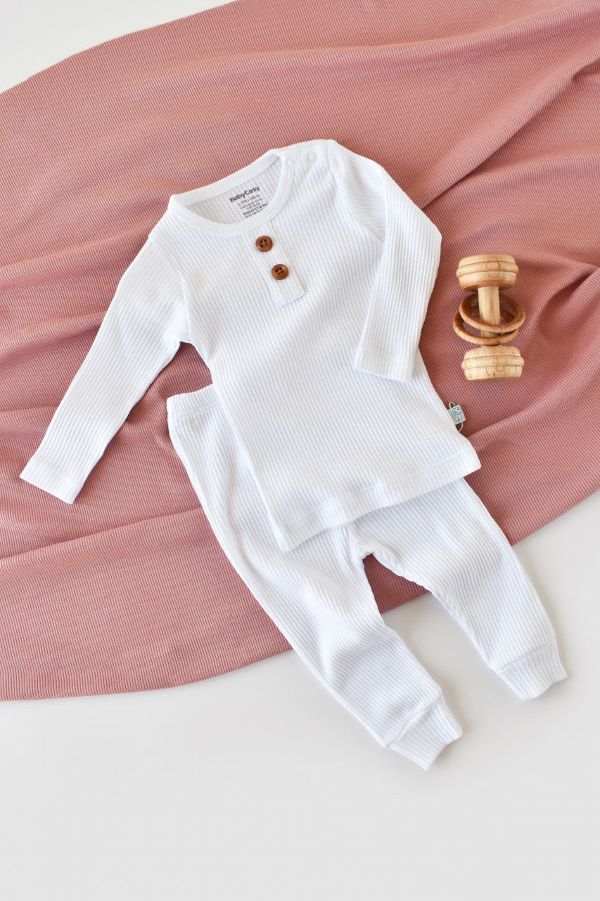 Set bluzita cu maneca lunga si pantaloni lungi din bumbac organic si modal - Alb BabyCosy