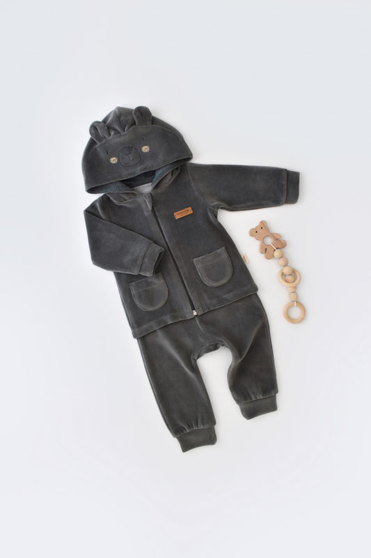 Set Ursulet cu bluzita cu fermoar si gluga si pantaloni lungi din 80%bumbac organic si 20% poliester - Antracit, BabyCosy